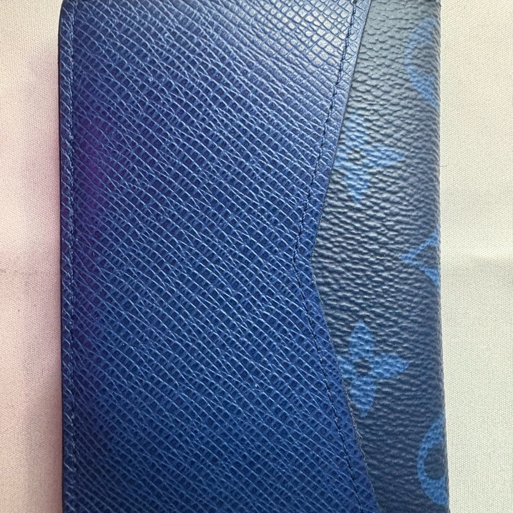 Louis Vuitton Royal Blue Textured Card Holder